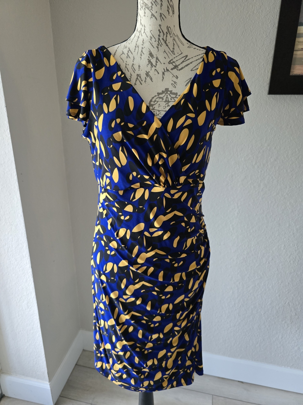 Kasper Dress Women's Size M – Blue & Mustard Abstract Print Ruched Sheath Dress